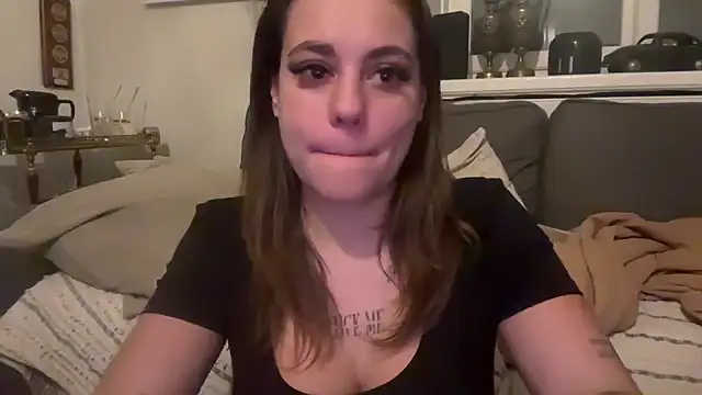 Dif-tjejen online show from 12/02/25, 01:55