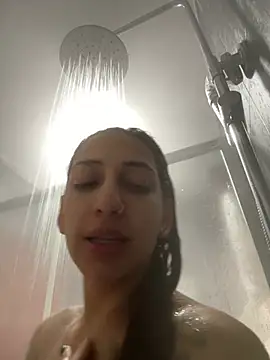 julialupato1606 online show from 03/04/26, 12:33