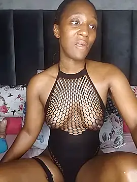 Lucy Blacksilk online show from 02/02/26, 10:19