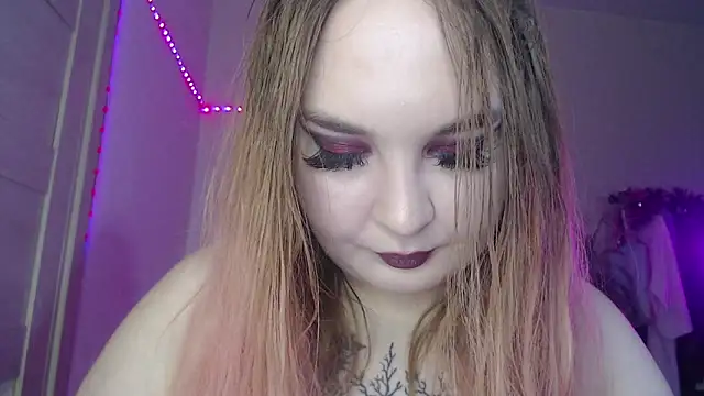 Snapshot of Greeenfriends6969 chatting on 12/27/24, 10:59 Greeenfriends6969 online show from 12/27/24, 10:59