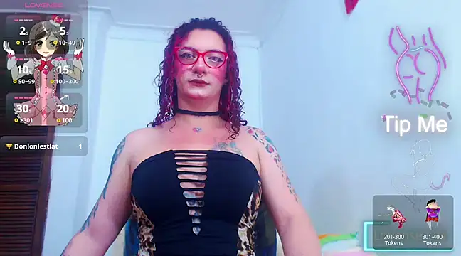 Skarleth77 online show from 02/03/25, 09:19