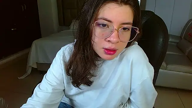 zoecruzz online show from 03/11/26, 01:39