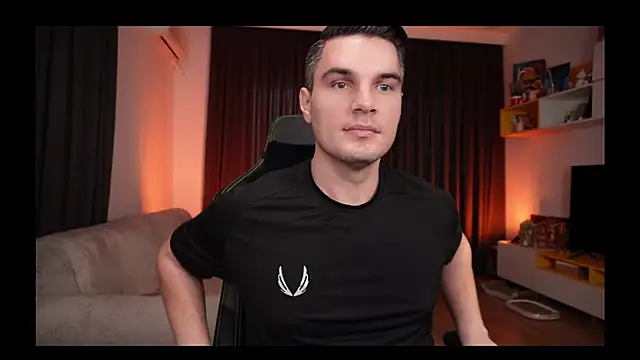 Snapshot of billypassion chatting on 01/31/25, 08:01 billypassion online show from 01/31/25, 08:01