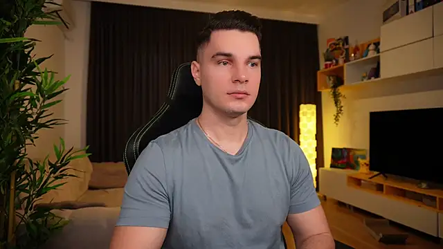 Snapshot of billypassion chatting on 02/14/25, 05:30 billypassion online show from 02/14/25, 05:30