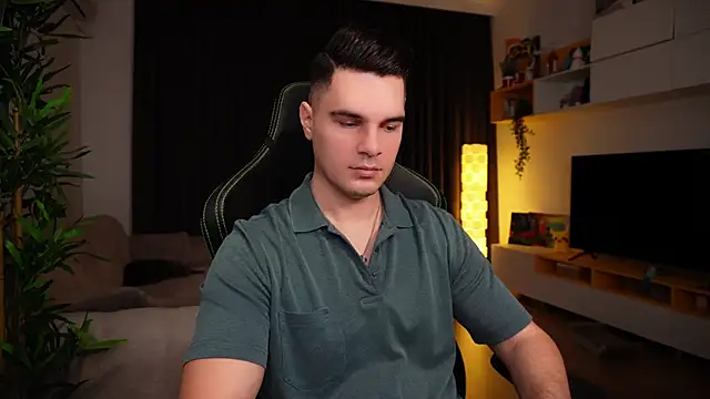 Snapshot of billypassion chatting on 02/15/25, 05:30 billypassion online show from 02/15/25, 05:30