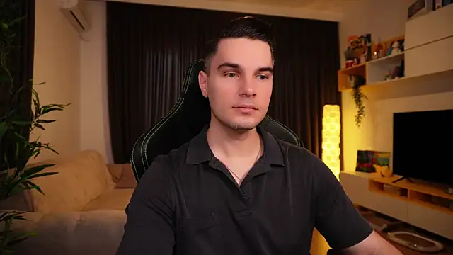 Snapshot of billypassion chatting on 02/24/25, 05:43 billypassion online show from 02/24/25, 05:43