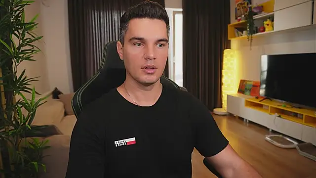 Snapshot of billypassion chatting on 09/13/25, 10:04 billypassion online show from 09/13/25, 10:04