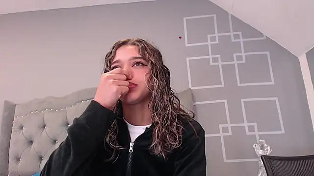 BritneyCollins online show from 02/08/25, 11:22