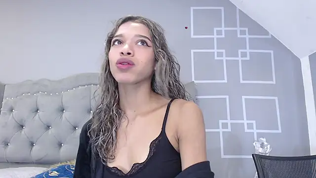 BritneyCollins online show from 02/09/25, 04:40