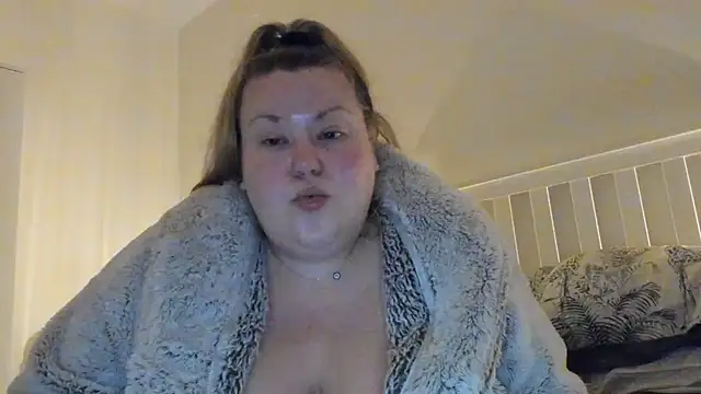 Busty-BBW-Emilie online show from 03/03/25, 02:26