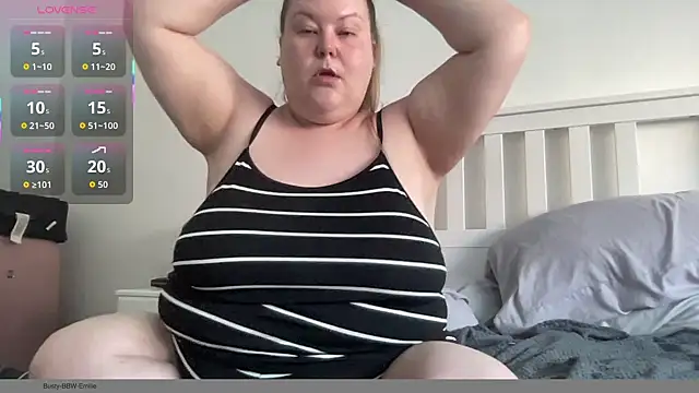 Busty-BBW-Emilie online show from 09/18/25, 03:25