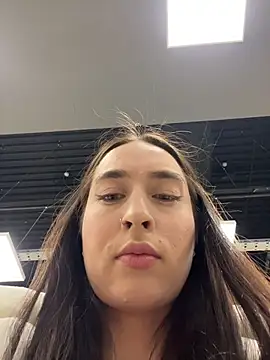 Holly Play online show from 03/02/26, 12:23