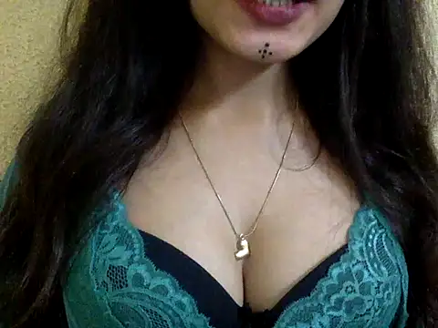 Snapshot of krati74 chatting on 02/09/25, 09:28 krati74 online show from 02/09/25, 09:28