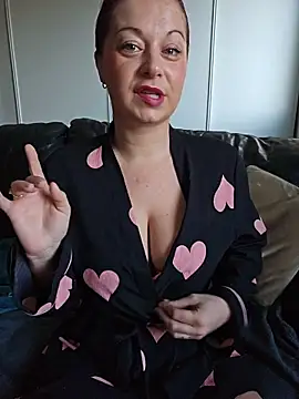 Chaudesquirt online show from 03/10/26, 07:13