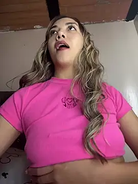 Snapshot of Iris_lee chatting on 03/19/25, 04:34 Iris lee online show from 03/19/25, 04:34