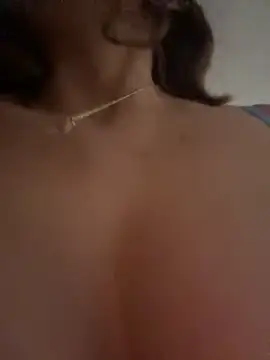 Snapshot of Iris_lee chatting on 09/24/25, 07:39 Iris lee online show from 09/24/25, 07:39