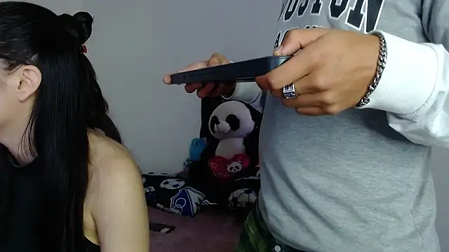 Snapshot of Bonny_Bonss chatting on 05/01/26, 12:43 Bonny Bonss online show from 05/01/26, 12:43