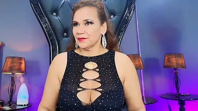 Snapshot of MelaniaKnauss chatting on 03/08/25, 11:49 MelaniaKnauss online show from 03/08/25, 11:49