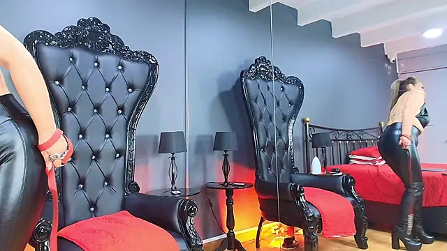 Snapshot of MelaniaKnauss chatting on 03/13/25, 11:27 MelaniaKnauss online show from 03/13/25, 11:27