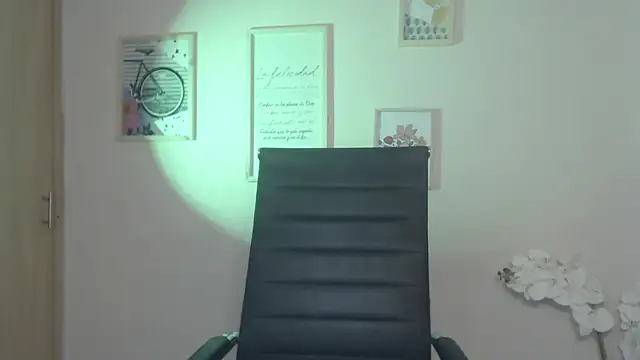 lucy diiaz online show from 01/29/25, 11:46