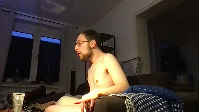 Snapshot of tipico0799 chatting on 01/11/26, 07:13 tipico0799 online show from 01/11/26, 07:13