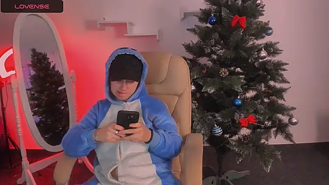 Dolly  Queen  online show from 12/08/24, 08:15