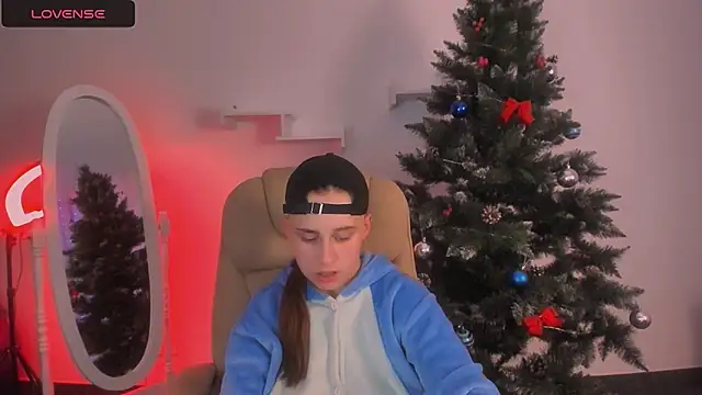 Dolly  Queen  online show from 12/08/24, 11:19