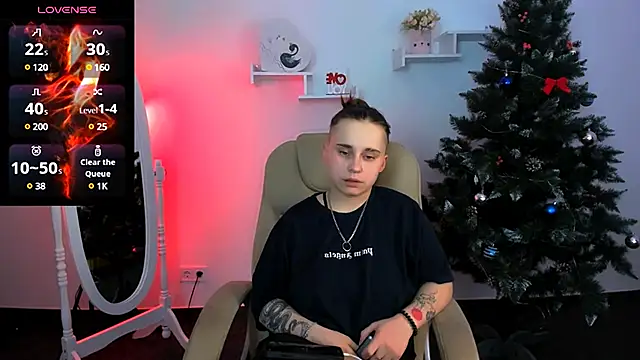 Dolly  Queen  online show from 01/13/25, 02:28