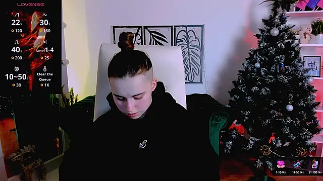 Dolly  Queen  online show from 01/13/25, 11:17