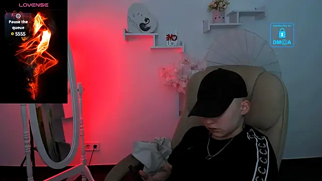 Dolly  Queen  online show from 01/23/25, 11:15