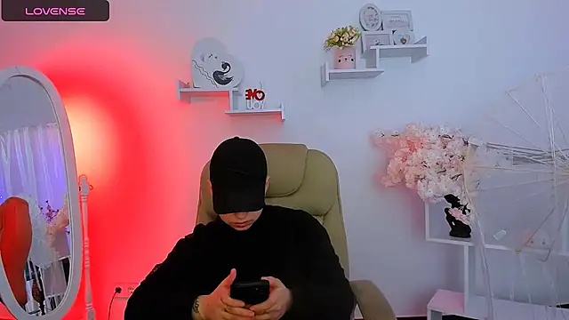 Dolly  Queen  online show from 02/12/25, 09:22