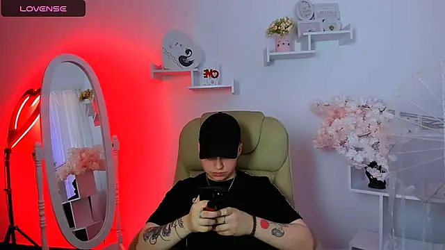 Dolly  Queen  online show from 02/14/25, 09:43