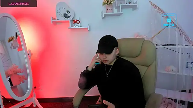 Dolly  Queen  online show from 02/26/25, 12:05