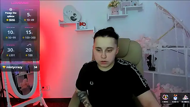 Dolly  Queen  online show from 02/28/25, 11:56