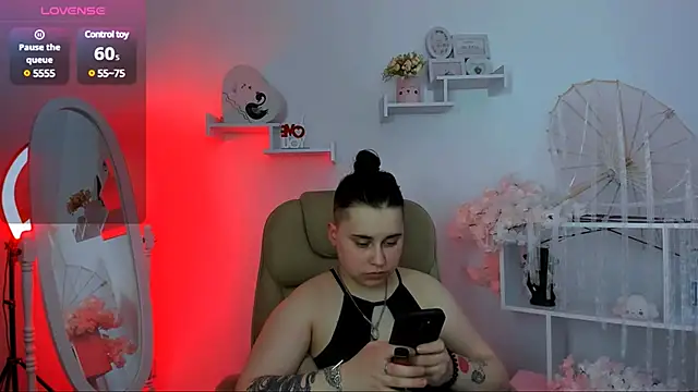 Dolly  Queen  online show from 03/12/25, 12:10