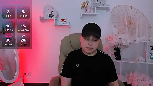 Dolly  Queen  online show from 03/20/25, 12:19