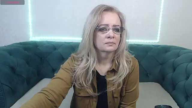 IvanaCharm online show from 02/24/25, 04:16