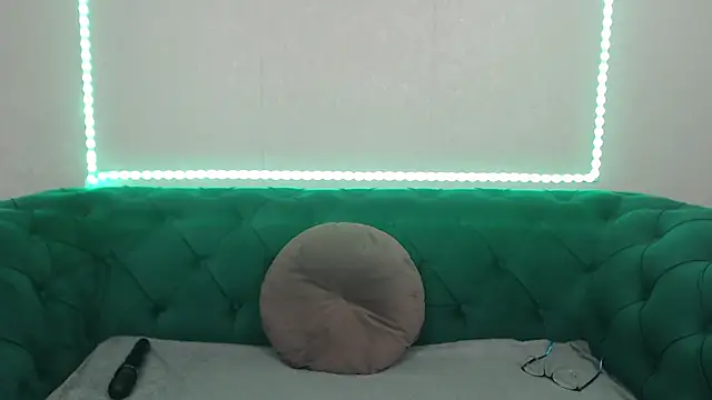 IvanaCharm online show from 02/23/26, 04:32