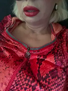 Snapshot of luna_14 chatting on 10/03/25, 06:43 luna 14 online show from 10/03/25, 06:43