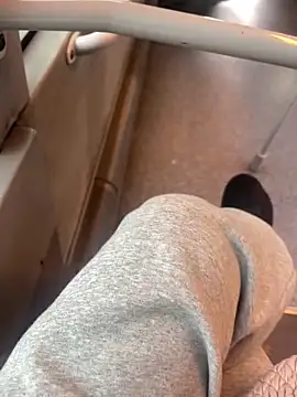 Snapshot of luna_14 chatting on 10/30/25, 08:05 luna 14 online show from 10/30/25, 08:05