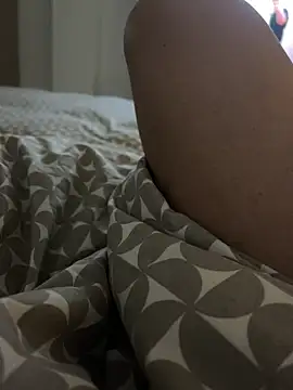 Snapshot of luna_14 chatting on 11/22/25, 09:08 luna 14 online show from 11/22/25, 09:08