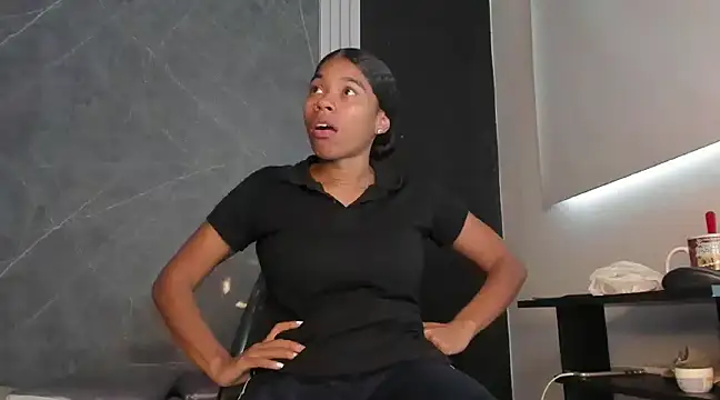 YummyDuooo online show from 02/04/25, 12:22