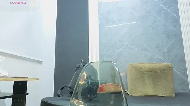 Snapshot of YummyDuooo chatting on 01/19/26, 12:42 YummyDuooo online show from 01/19/26, 12:42