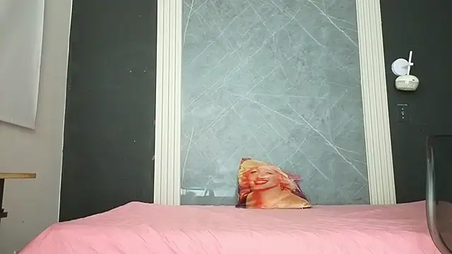 Snapshot of YummyDuooo chatting on 02/05/26, 11:04 YummyDuooo online show from 02/05/26, 11:04