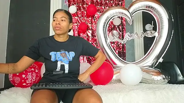 Snapshot of YummyDuooo chatting on 02/12/26, 01:06 YummyDuooo online show from 02/12/26, 01:06