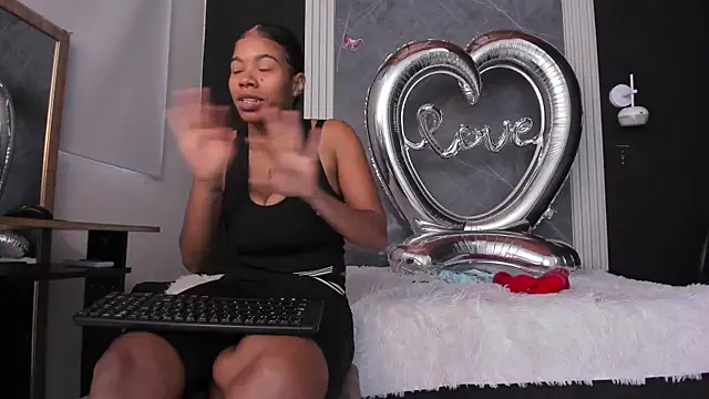 Snapshot of YummyDuooo chatting on 02/19/26, 11:50 YummyDuooo online show from 02/19/26, 11:50