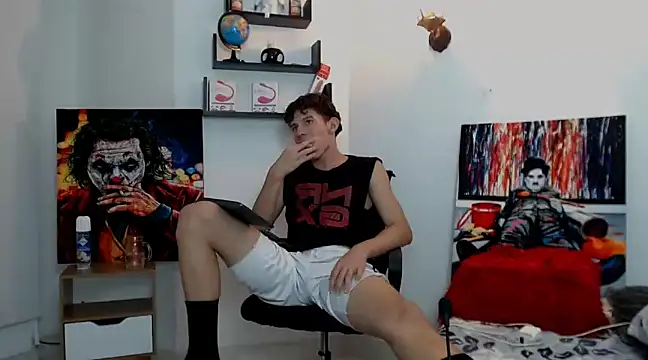 flowers18 online show from 02/01/25, 11:48