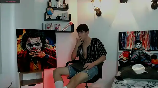 flowers18 online show from 02/03/25, 09:18