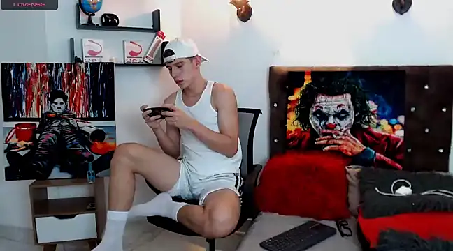 flowers18 online show from 02/26/25, 10:20