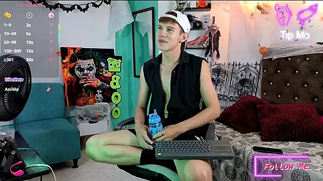 flowers18 online show from 10/21/25, 09:48